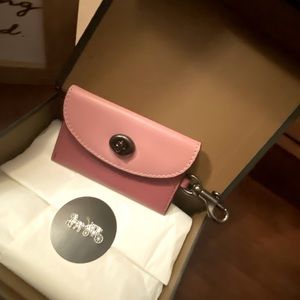 COACH Turnlock Leather Bag Charm:Card Wallet & Keychain